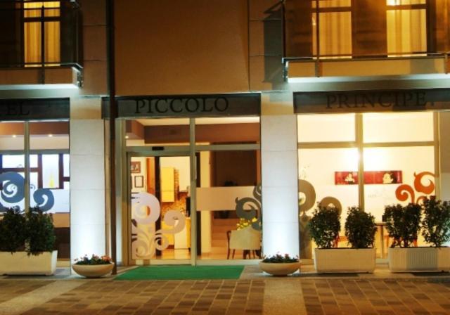 皮克洛普林西比酒店 Villongo SantʼAlessandro 外观 照片